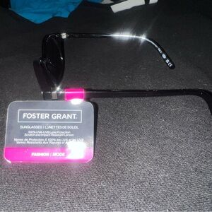 Foster Grant Black Fashion Sunglasses For Ladies